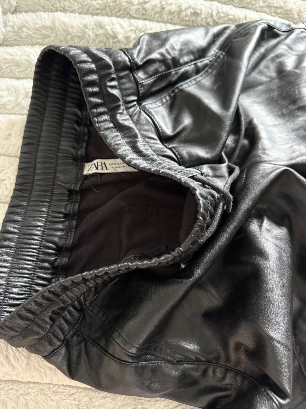 ZARA Faux Leather Jogger Pants - Black XS